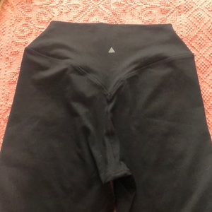 Balance athletica ascend pant legging in midnight